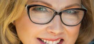 A Series of Fortunate Events: Leslie Kimbell Brings Her Four Old Broads to  Town & Gown