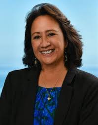 Lisa Victor's Instagram, Twitter & Facebook