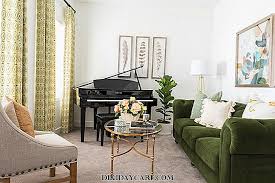 Beberapa inspirasi dekor ruang tamu ala bohemian ini mungkin bisa kamu pilih dan sontek tampilannya. Sofa Hijau Di Pedalaman 76 Foto Idea Idea Reka Bentuk Di Ruang Tamu Dapur Pembibitan Idea Untuk Rumah