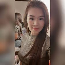 Viola Serrano's Instagram, Twitter & Facebook