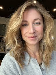 Tara Fiore's Instagram, Twitter & Facebook