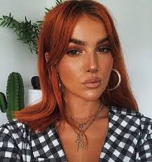 Crystal Marshall's Instagram, Twitter & Facebook