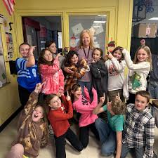 Wasifu kwa East Lynne 40 School District