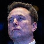 Miss Barrett Brady Becomes a Bride; Wed Here to Peter Frehnghuysen—10  Attend Her