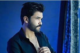 ويرتبط عبدالله السعيد بعقد يمتد لموسمين قادمين مع فريق بيراميدز، وذلك بعد أن جدد عقده مع الفريق مطلع الموسم الجاري. ØµØ§Ù„Ø­ Ø¬Ù…Ø¹Ø© Ø£Ù†Ø§ Ø£ÙØ¶Ù„ Ù…Ù† Ø¹Ø¨Ø¯Ø§Ù„Ù„Ù‡ Ø§Ù„Ø³Ø¹ÙŠØ¯ Ùˆ Ø£ÙØ´Ø© Ø§Ù„Ù…ØµØ±ÙŠ Ø§Ù„ÙŠÙˆÙ… Eprimefeed