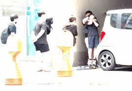 이 영상에는 b군이 a군을 뒤에서 붙잡아 목을 조르는 등 폭력을 행사하는 것으로 보이는 장면이 담겼다. N9i85ltcvnztqm