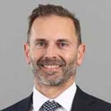 Julian Peck's Instagram, Twitter & Facebook