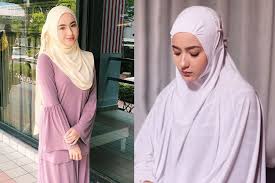 Nama hannah delisha tengah hot sekarang ini , heroin dalam drama mencintaimu mr. Kongsi Foto Berhijab Dengan Kapsyen Bismillah Peminat Doakan Hannah Delisha Istiqamah Hiburan Mstar