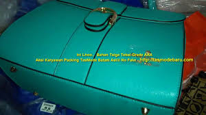 Pu leather adalah singkatan dari polyutherane leather atau bahan kulit buatan manusia (sintetis). Mengenal Ciri Ciri Tas Bahan Taiga Tasmode Baru