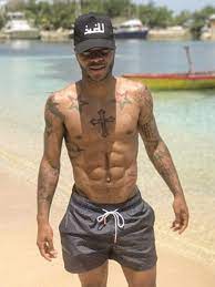 So step forward raheem sterling, who stuck the boot into leroy sane after the winger showed off the huge tattoo of himself on his back. Raheem Sterling S Tattoo