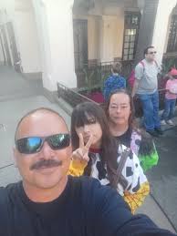 Meeting up at Disneyland and giving away Mickey ducks