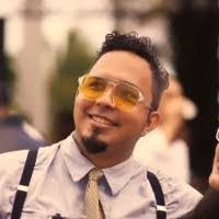 Elvis Moreno's Instagram, Twitter & Facebook