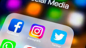 Explore the pros and cons of twitter, facebook, and instagram and learn which platform is a more worthwhile investment in this comprehensive breakdown. It S Twitter Vs Facebook When It Comes To Trump S Words