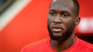 Ро́мелу мена́ма лука́ку боли́нголи (нидерл. Romelu Lukaku Papa Pour La Premiere Fois Libelle Mama