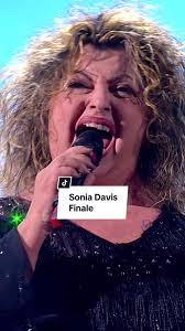 Sonia Dang Canta Super Star