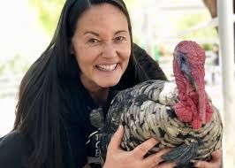 It was founded in 1999 by ellie r. Cuddle A Turkey This Thanksgiving Instead Of Eating One The Gentle Barn Says Food Blog
