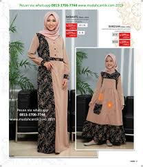 Beragam model gamis batik desain terbaik dengan kombinasi cantik dan menarik meliputi polos, sifon, satin, blazer, bolero dengan lengan panjang yang indah membuat penampilan anda akan semakin menawan. Model Baju Wanita Pakaian Kerja Wanita Model Pakaian Wanita