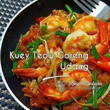 Malaysia street food kuey teow goreng udang pak latif. Ilham Resipi Kuey Teow Goreng Udang Unclenublikumz Bahan Bahan 1 Pkt Kuey Teow Udang Dibuang Kulit Kucai Taugeh 2 Biji Telur Bahan Tumbuk 5 Ulas Bawang Putih