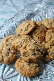 Kuih lompang untuk minum petang. Azie Kitchen Biskut Coklat Chips Berkacang Sedap Favorite Cookie Recipe Food Biscuit Cookies