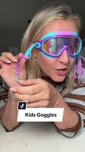 Gafas de natación para niños: ¡adiós a los tirones!