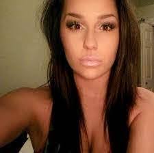 Randi Strobel's Instagram, Twitter & Facebook