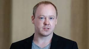 Armut diskriminiert": Ein Gespräch mit Christian Baron