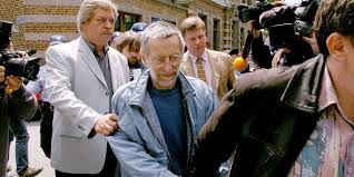 Le dernier plaisir de ce joueur le 9 janvier 2003, michel fourniret était chez lui en belgique. Affaire Fourniret Un Telefilm En Preparation Sur La Relation Entre Michel Fourniret Et Son Epouse Monique Olivier Marie Claire