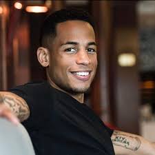 See all of dennis aogo's fifa ultimate team cards throughout the years. Dennis Aogo