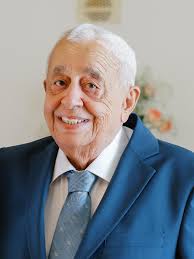 It's another sad day for the Powerscreen community as we remember our good  friend, John Georgopoulos, who sadly passed away last month. From building  success at Caterpillar and ELTRAK to founding his