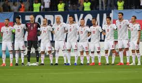 A bő keretben ott van szoboszlai dominik és hahn jános is, nincs benne dzsudzsák balázs. Egy Ev Alatt Megduplazodott A Magyar Focivalogatott Piaci Erteke M4 Sport