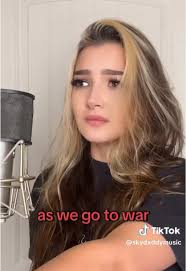 Kayla Singing Battlefield by Skydxddy