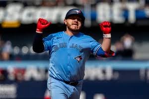 Alejandro Kirk | Baseball Wiki | Fandom