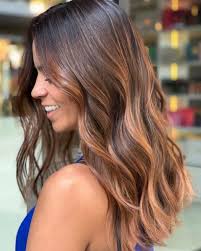 Schulterlanges oder auch mittellanges haar ist seit einigen jahren total im trend. Mittellange Frisuren Stylingtipps Inspirationen Fur Halblanges Haar