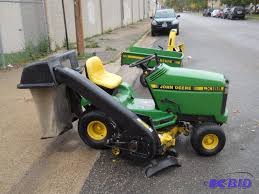 Tabellarisch sind produktbilder die zugehörigen serien preise teilenummern und jede menge interessante fakten und einblicke. Full John Deere Lx188 Package Mower Bagger Trailer Snowblower And Chains Skidsteer Asphalt Trailer Tampers Deere Graco Golf K Bid