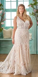 36 Plus Size Wedding Dresses A Wow Guide Wedding Forward In 2020 Plus Wedding Dresses Wedding Dresses Plus Size Casual Wedding Dress