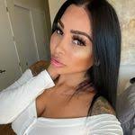 Dena Cummings's Instagram, Twitter & Facebook