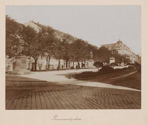 Once the house of a greedy grain speculator, the haunted house at Promenadeplatz in Munich is said to be haunted by the man in the form of a cat, as penance after a curse drove him to ruin.