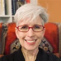 Elizabeth Barwick's Instagram, Twitter & Facebook