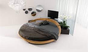 Runde betten auf moebelcheck.net ganz einfach finden ❤ entdecken sie unsere riesige auswahl an reduzierten runde betten. Leder Runde Betten Mit Runden Spiegel Wanddekoration Freshouse