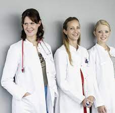 Medizin: Frauen sind die besseren Ärzte - WELT