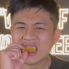 Chef Vincent Yeow Lim shares his viral recipe for honey chicken and talks  what it's like cooking for celebrities