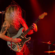 Erin Bennett & The EB Band + Support