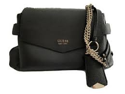 Très prisé des fashionistas, le sac guess sait se faire remarquer et apporter toute la mode et les fonctionnalités recherchées par toutes ! Sacs Et Sacs A Main Noirs Guess Pour Femme Ebay