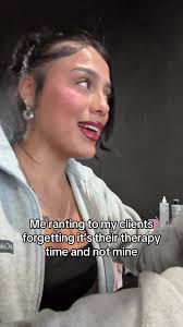 Engaging Client Conversations: A Nail Technician's Story