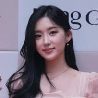 Songyi”님의 프로필 1200+