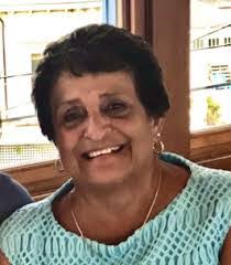 Lena Rossi's Instagram, Twitter & Facebook