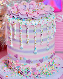 Hrsweetcakes On Instagram Love This Cake Incredibly Beautiful And Too Cute F Candy Birthday Cakes Sprinkles Birthday Cake Cute Birthday Cakes