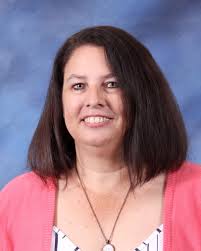 Lori Cummings's Instagram, Twitter & Facebook