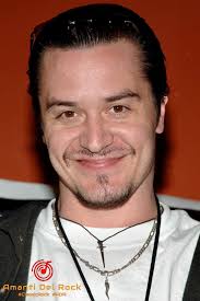 Happy 54 birthday to the amazing Faith No More singer Mike Patton!