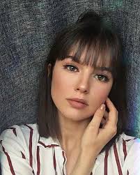 25 Short Hairstyles For Straight Hair Shorthair Straighthair Shorthairdontcare Hairstyle Sho Haircuts Straight Hair Thick Hair Styles Short Hair With Bangs